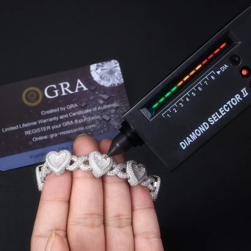 Pulsera de corazones