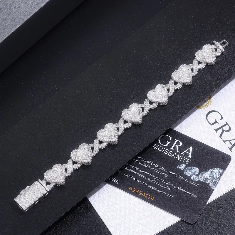 Pulsera de corazones